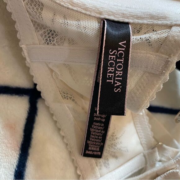 Victoria’s Secret Very Sexy Push-Up Bra Women Size 34D - Picture 7 of 8